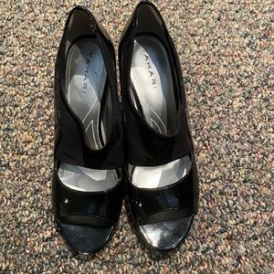Tahari heels